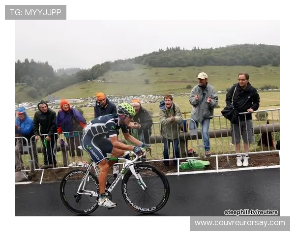 华体体育官网助力体育迷轻松参与各类体育竞猜活动，提升您的娱乐体验与获胜几率